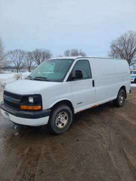 2005 Chevrolet Express for sale at D & T AUTO INC in Columbus MN