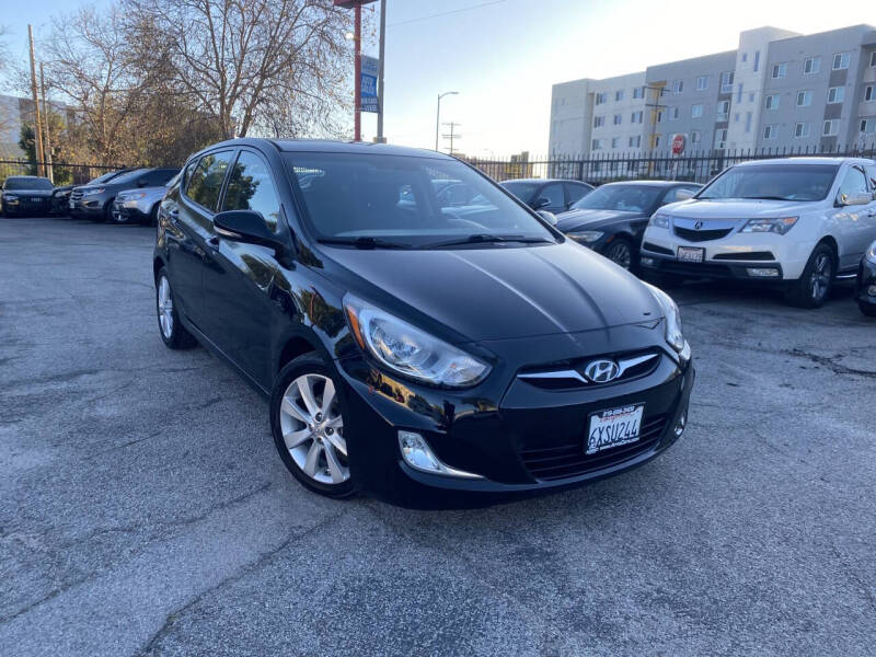 2013 Hyundai Accent SE