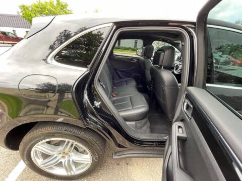2015 Porsche Macan S