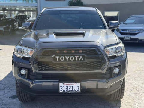 2017 Toyota Tacoma TRD Sport