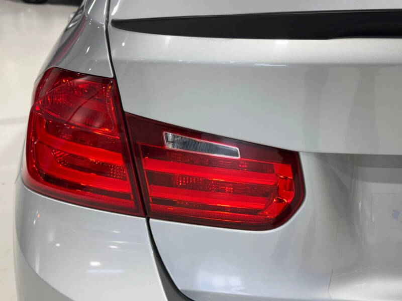 2015 BMW 3 Series 328i