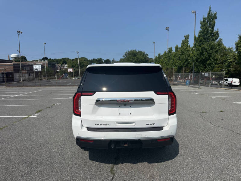 2021 GMC Yukon SLT