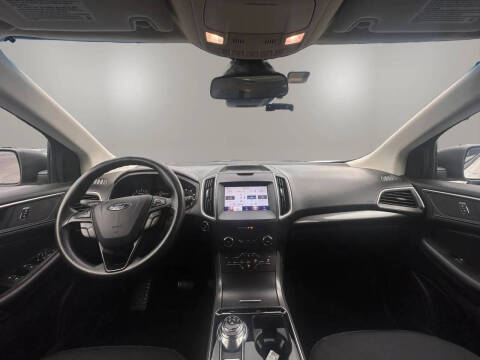 2020 Ford Edge SE