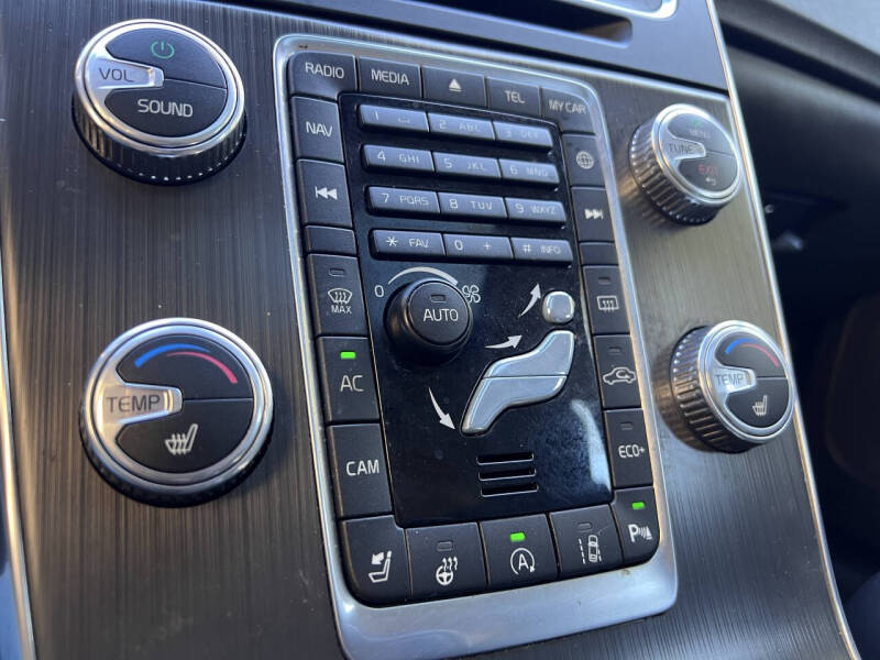 2015 Volvo V60 T5 Drive-E Platinum