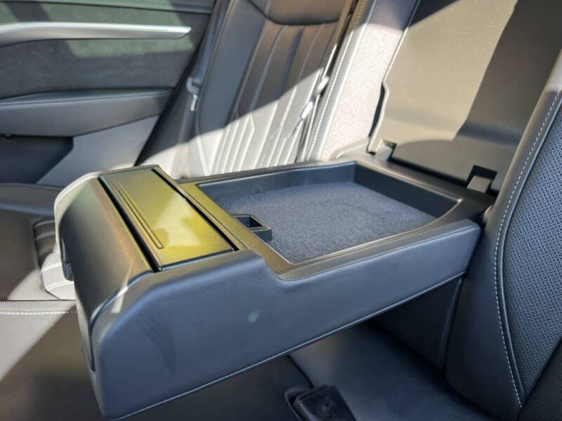 2021 Audi e-tron Sportback quattro Prestige