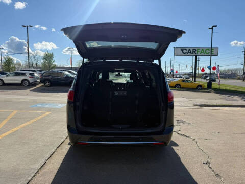 2020 Chrysler Pacifica Touring L 35th Anniversary