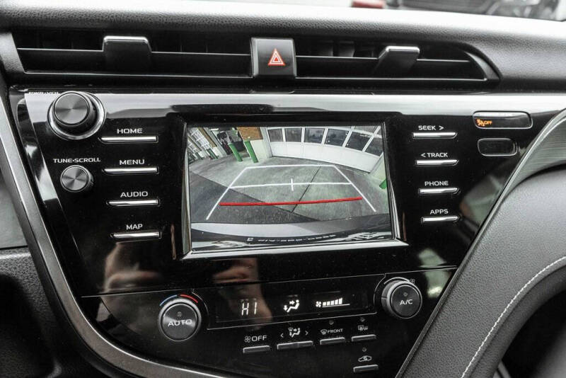 2020 Toyota Camry SE Nightshade