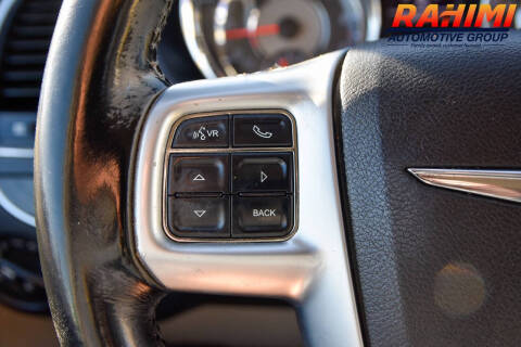 2012 Chrysler Town and Country Touring