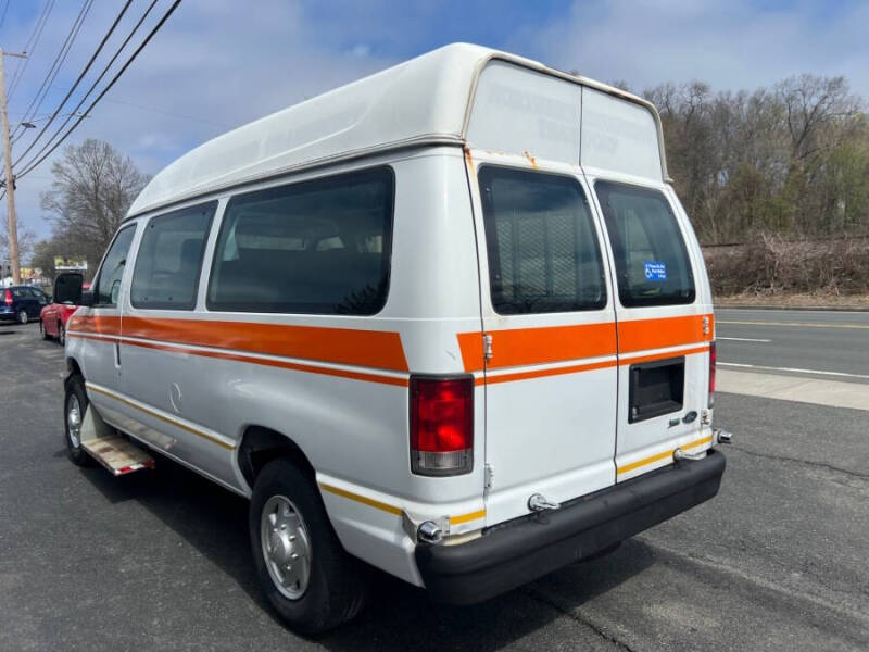 2014 Ford E-Series E-250