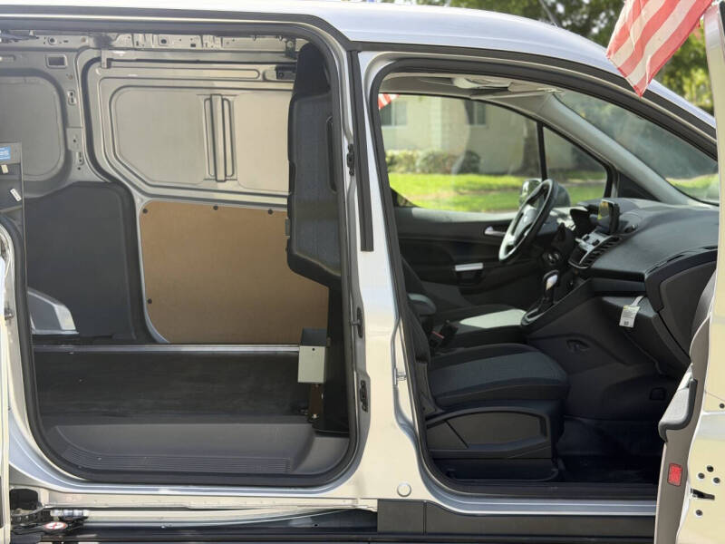 2021 Ford Transit Connect XLT