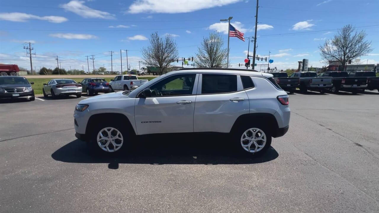 2024 Jeep Compass for sale at Victoria Auto Sales in Victoria, MN