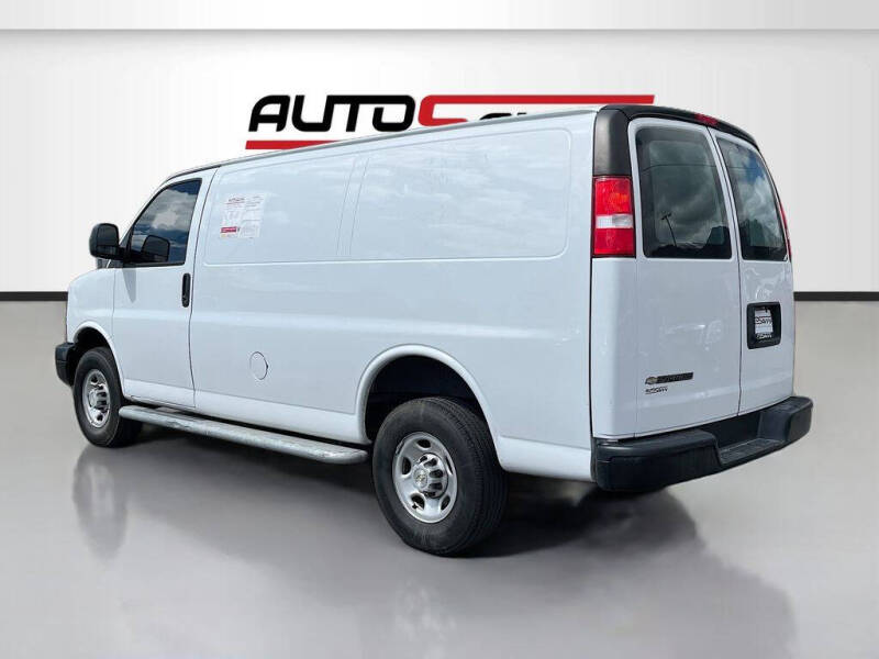 2023 Chevrolet Express 2500