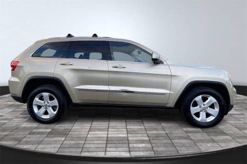 2011 Jeep Grand Cherokee Laredo