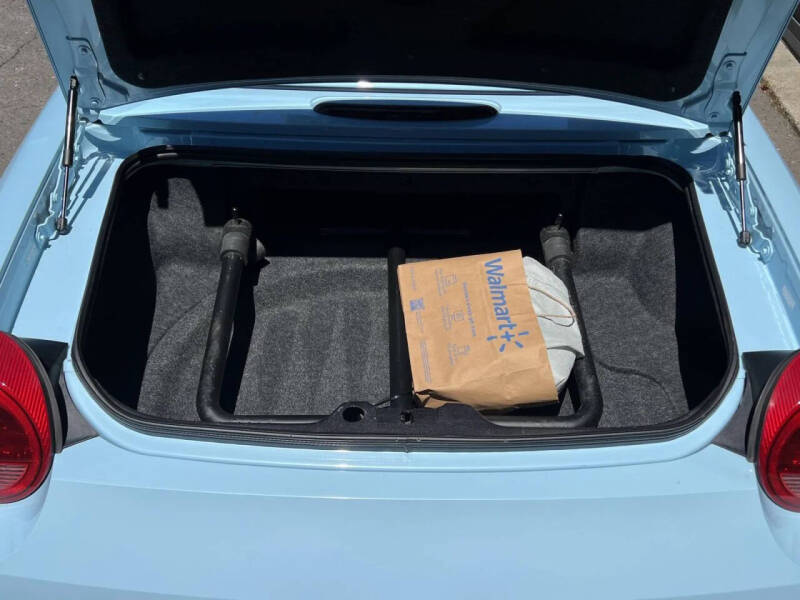 2003 Ford Thunderbird