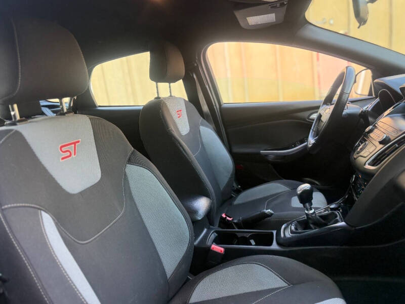 2018 Ford Focus ST