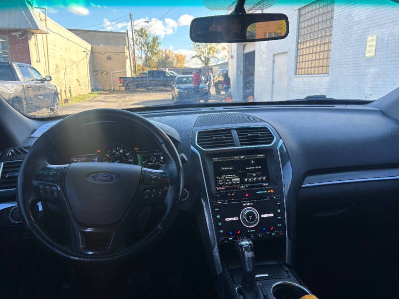 2016 Ford Explorer Sport