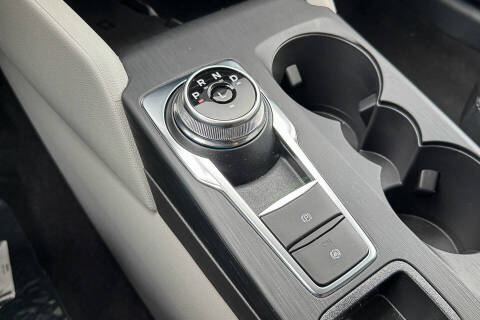 2025 Ford Escape Platinum