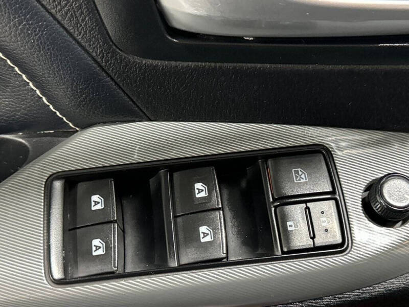 2017 Toyota Sienna SE Premium 8-Passenger