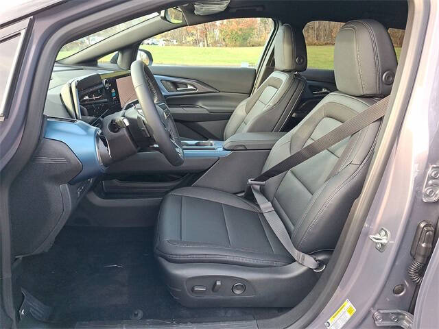 2026 Chevrolet Equinox EV LT 2