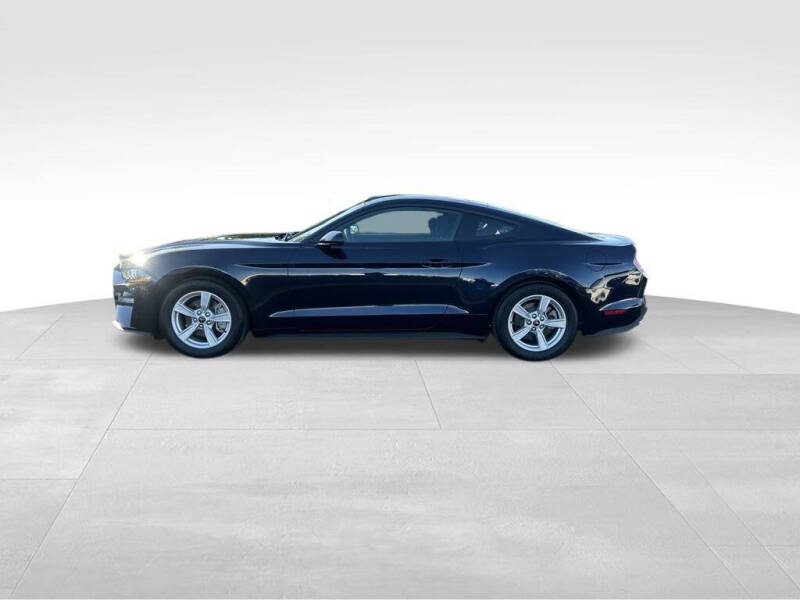 2021 Ford Mustang EcoBoost