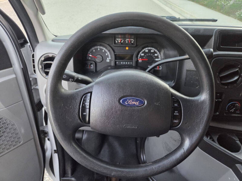 2013 Ford E-Series E-150