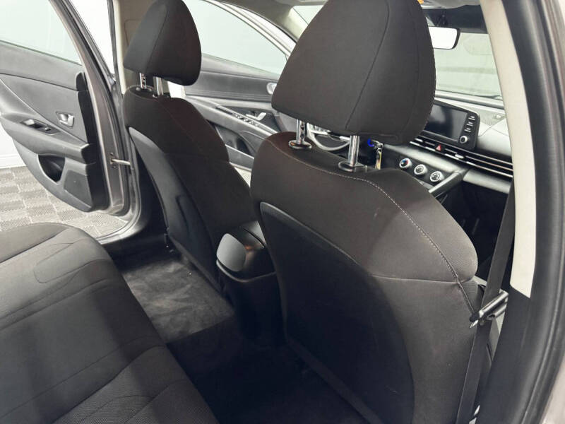 2021 Hyundai Elantra SE