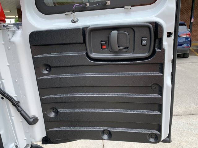 2025 Chevrolet Express 2500