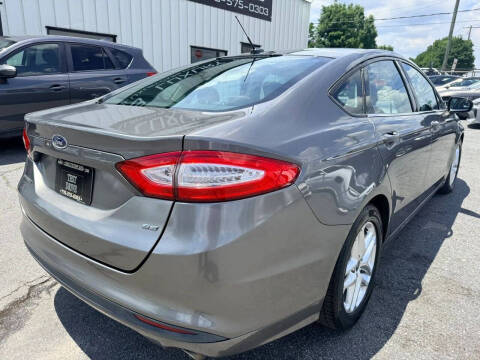 2013 Ford Fusion SE