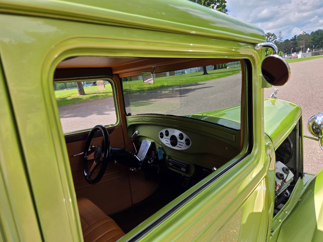 1930 Dodge 5-Window Coupe 107