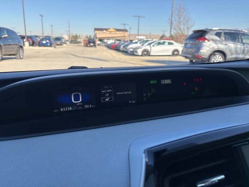 2021 Toyota Prius LE