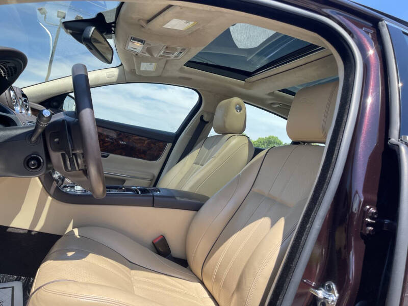 2013 Jaguar XJ