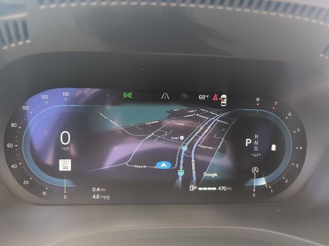 2023 Volvo XC60 B5 Plus Dark Theme