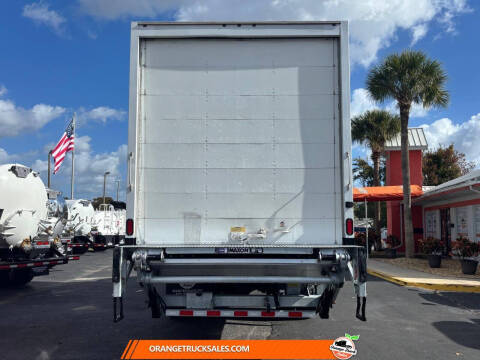 2019 Freightliner M2 106