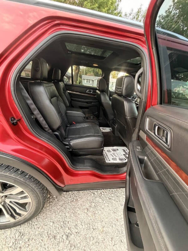 2017 Ford Explorer Platinum