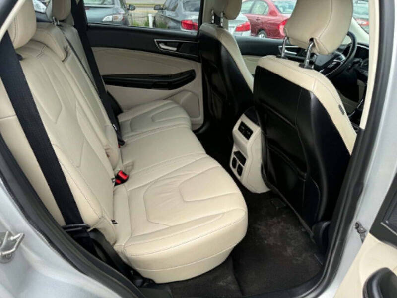 2019 Ford Edge Titanium