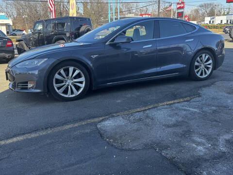 2015 Tesla Model S 70D