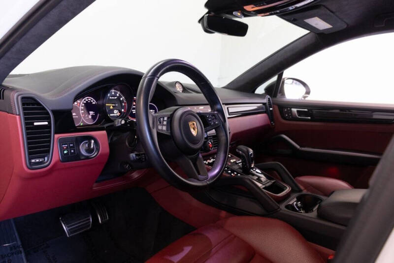 2022 Porsche Cayenne Turbo GT