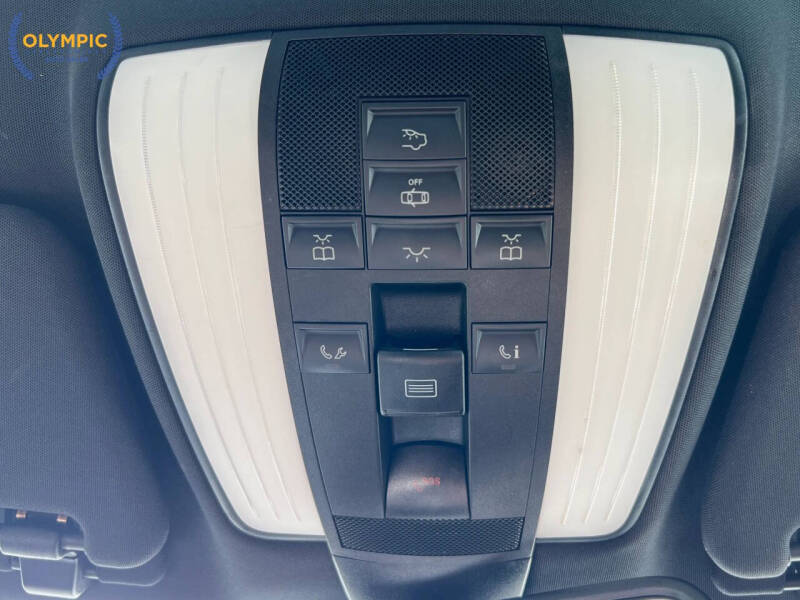 2011 Mercedes-Benz E-Class
