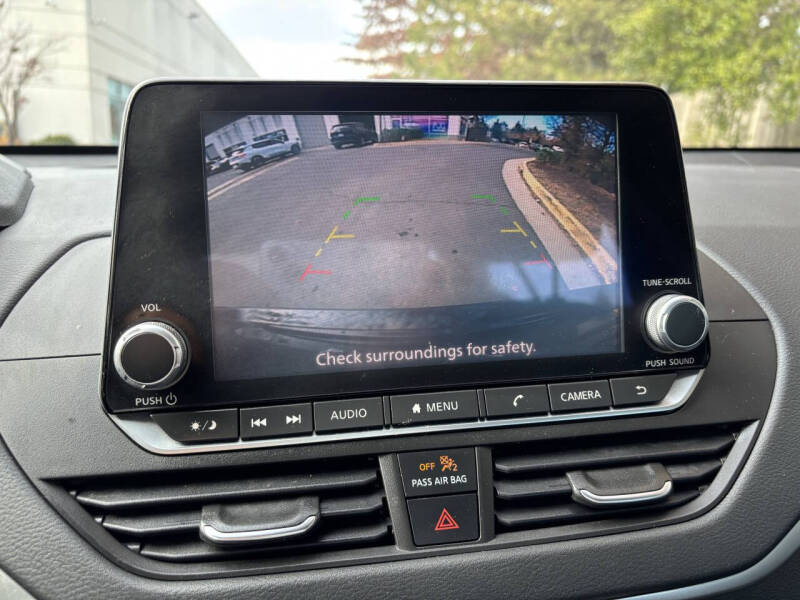 2021 Nissan Altima 2.5 SV