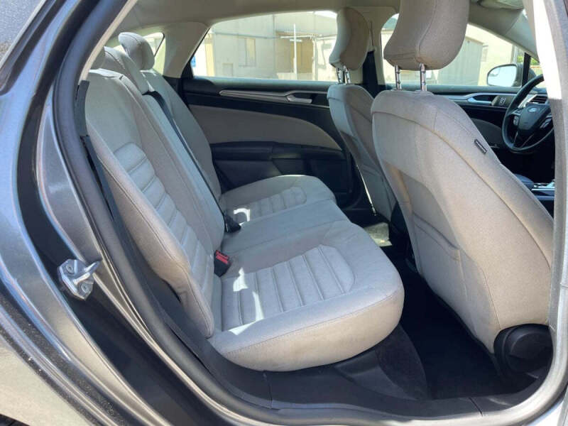 2017 Ford Fusion S