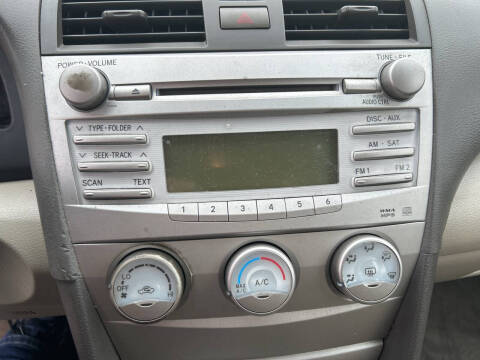 2011 Toyota Camry LE