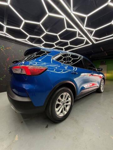 2021 Ford Escape SE