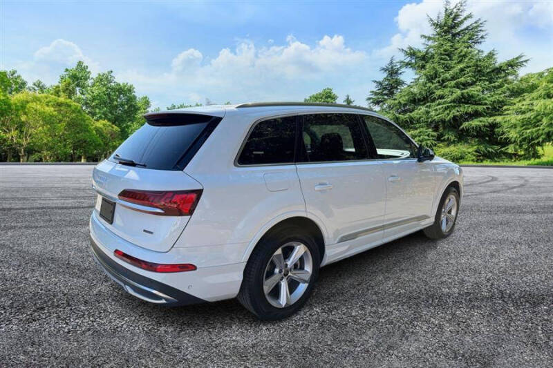 2024 Audi Q7 quattro Premium Plus 45 TFSI
