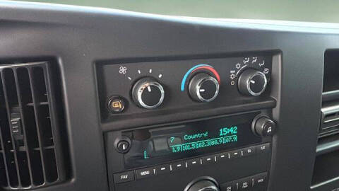 2022 Chevrolet Express 2500