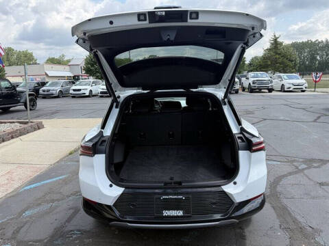 2025 Chevrolet Equinox EV LT 2