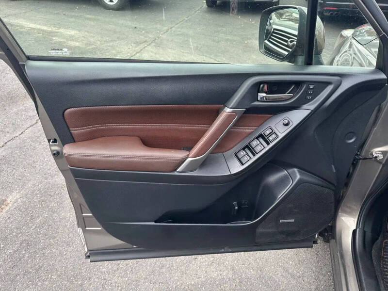 2017 Subaru Forester 2.5i Touring