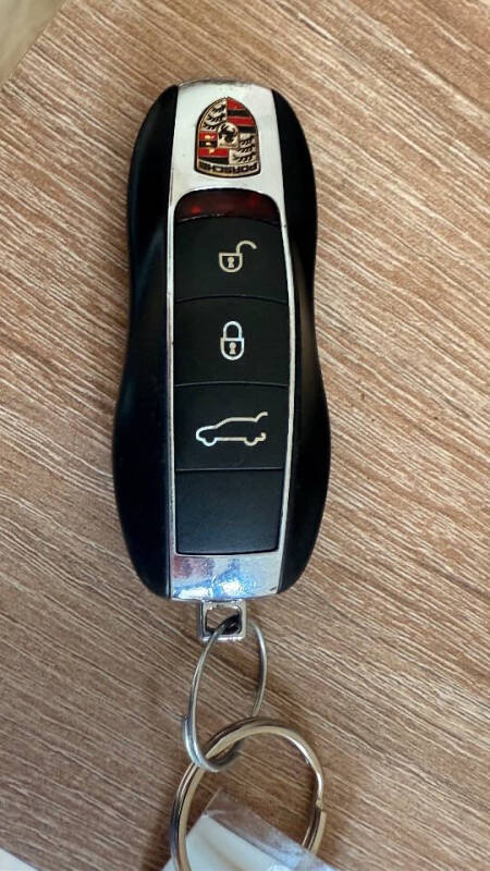 2011 Porsche Cayenne S Hybrid