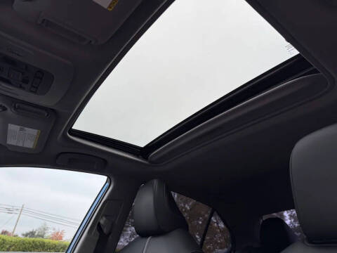 2020 Toyota Camry Hybrid SE