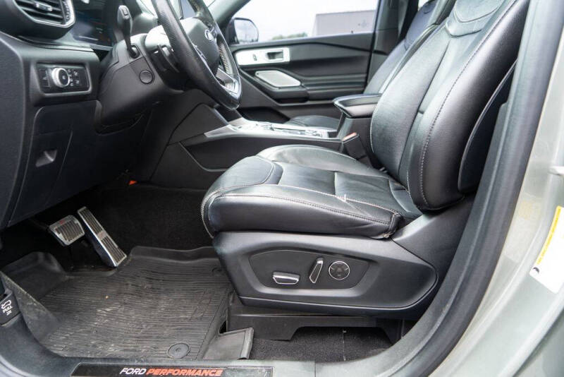 2020 Ford Explorer ST