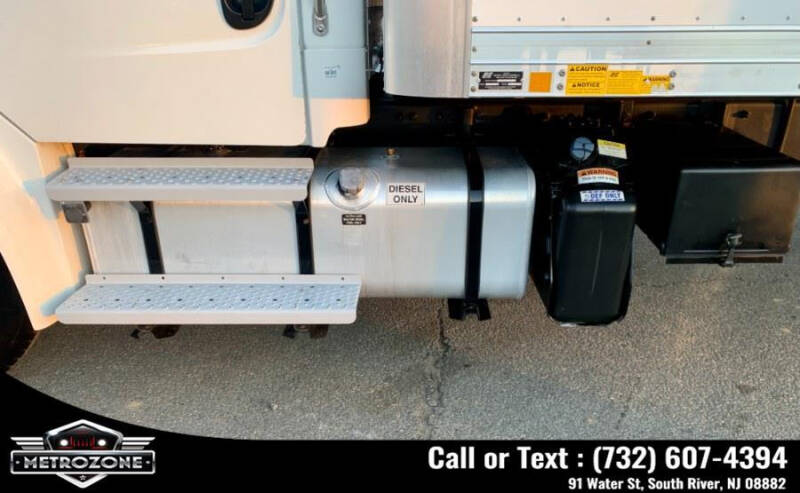 2019 Freightliner M2 106